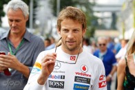 F1: Button nem lesz öreguras 8