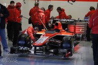 F1: Gyári hiba miatt gyorsult a McLaren 53