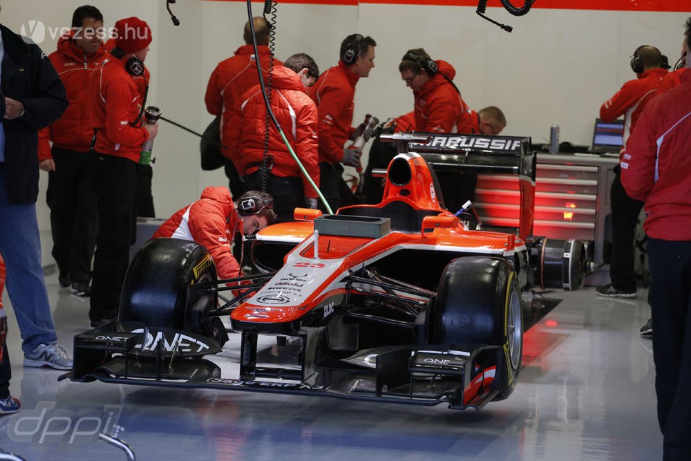 F1: Gyári hiba miatt gyorsult a McLaren 9