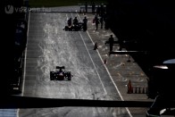 F1: Gyári hiba miatt gyorsult a McLaren 82