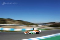 F1: Gyári hiba miatt gyorsult a McLaren 87