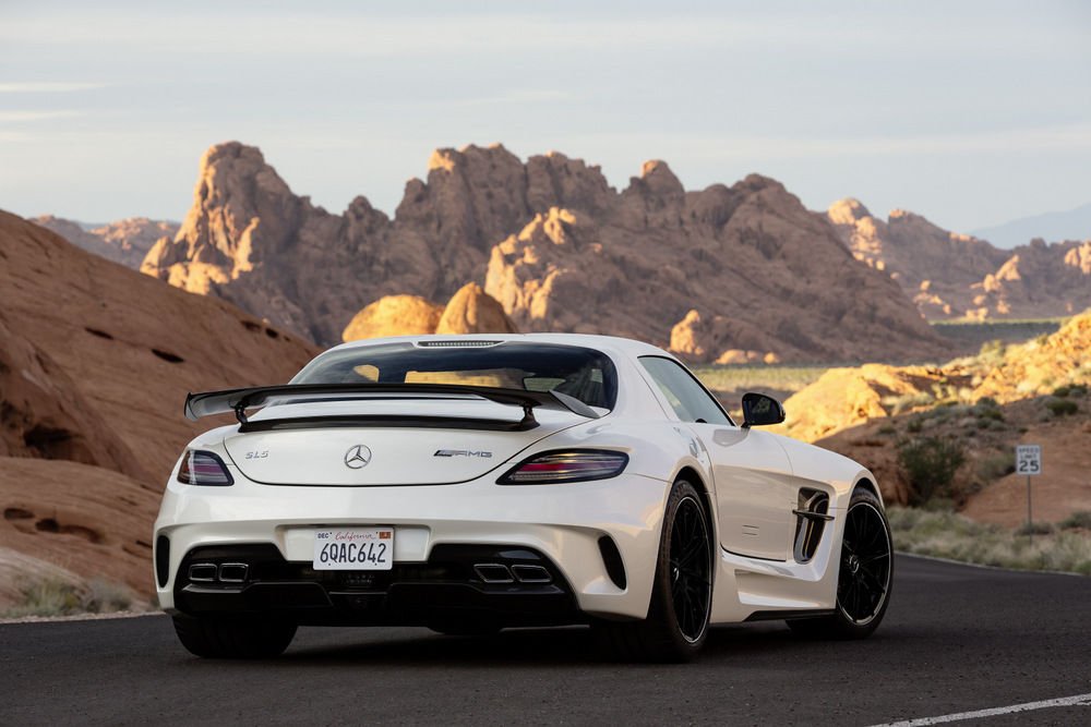 AMG SLS Black Series: Fekete mágia 7