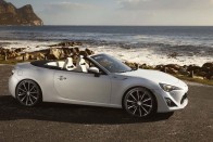 Tanulmányként heccel a GT86 Roadster 15