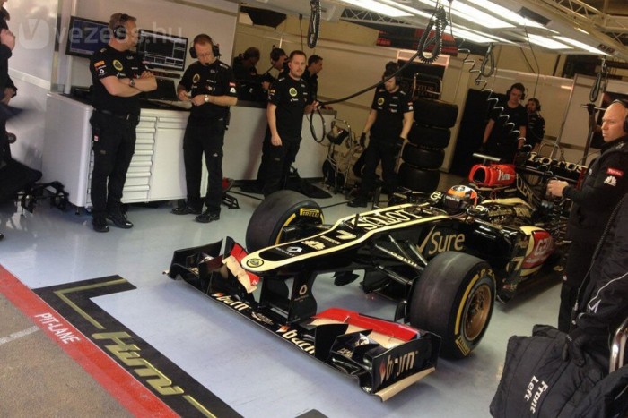 F1: A Mercedes vitte az utolsó tesztnapot 6 | Vezess F1: A Mercedes vitte az utolsó tesztnapot 6