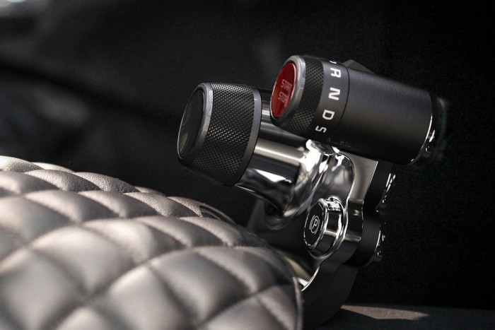 Kia Provo: állat, de ésszel 6 | Vezess A középkonzol tövében, egymás mellett a motorindító gomb és a DCT váltó programválasztója.