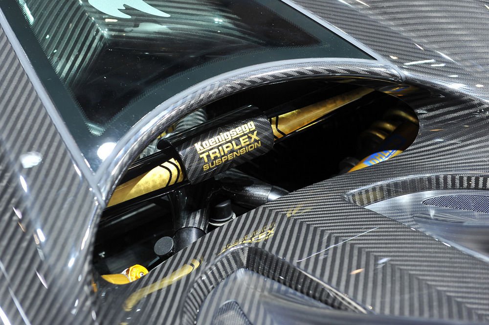 350 millió az aranyozott Koenigsegg 7