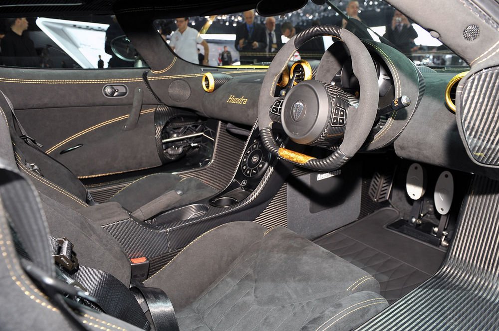 350 millió az aranyozott Koenigsegg 9