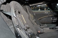 350 millió az aranyozott Koenigsegg 18
