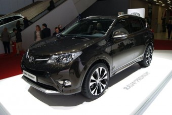 Lehet finoman, és lehet durván