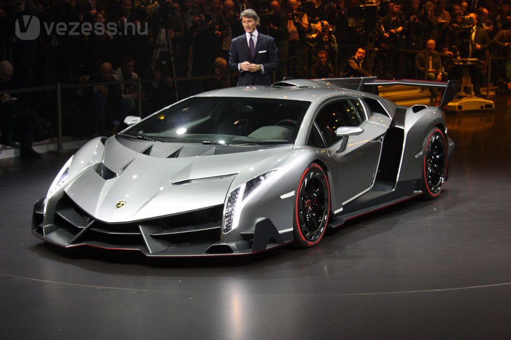 900 millióba kerül az új Lamborghini 6