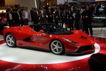 Íme, a LaFerrari...