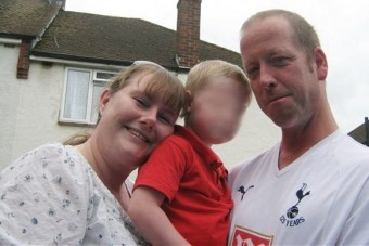 Családja szeme láttára gázolta halálra a tomboló nő