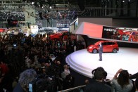 Európában a Nissan meg kívánja előzni a Toyotát az ázsiai márkák közötti koronáért