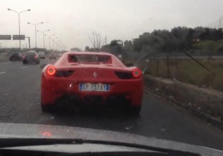 Ennyire egyszerű rommá törni egy Ferrarit