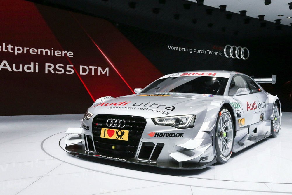 Audi RS5 DTM - az idei szezonra felkészített autó nyolc példányban vesz részt a túraautó-bajnokságban, a pilóták között ott lesz a kétszeres bajnok Mattias Ekström