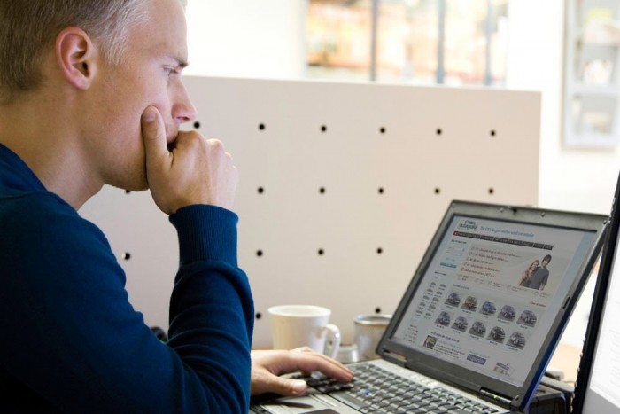 Százmilliós kárt okoztak az autóval ügyeskedők 3