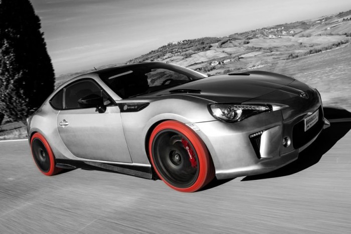 Ammónia hajtású Toyota sportkocsi 1