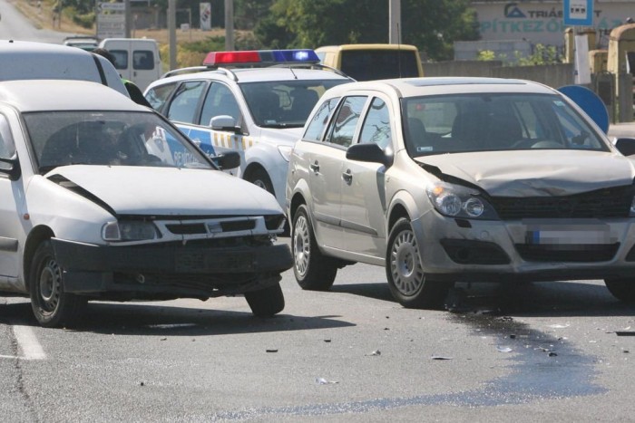 Az év második felében lépnek hatályba azok a törvénymódosítások, amelyek nyomán egyszerűbb, rugalmasabb és kényelmesebb lesz számos közlekedési hatósági, igazgatási eljárás lefolytatása.