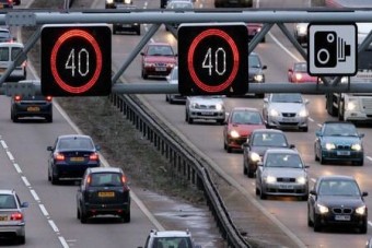 Tévedett a grafikus, megúszhatják a gyorshajtást