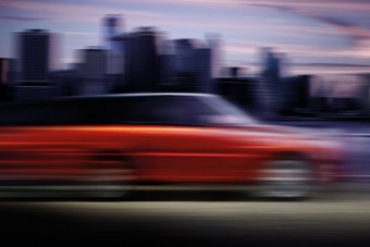 Titokzatos előzeteseken a Range Rover Sport