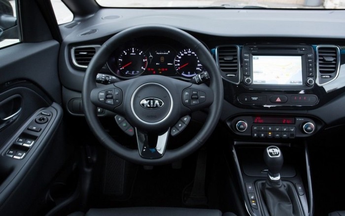 Nemcsak elegáns, jó minőségű is a műszerfal - ahogy az egész belső tér is