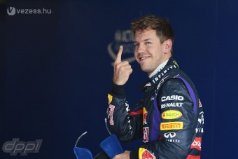 F1: A Red Bull tarolt, Vettelé a pole