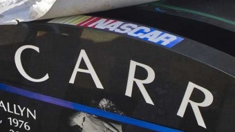 Nem engedélyezték a versenyautós sírkövet