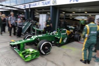 A Caterham nem száll ki az F1-ből