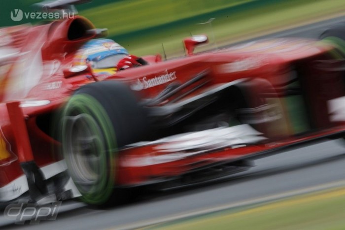 F1: A békéért száguld a Ferrari