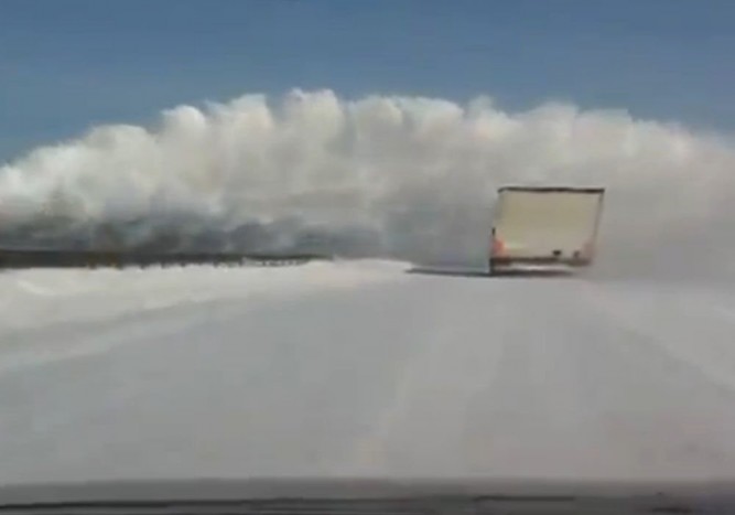 Íme a hasztalan hókotrók királya