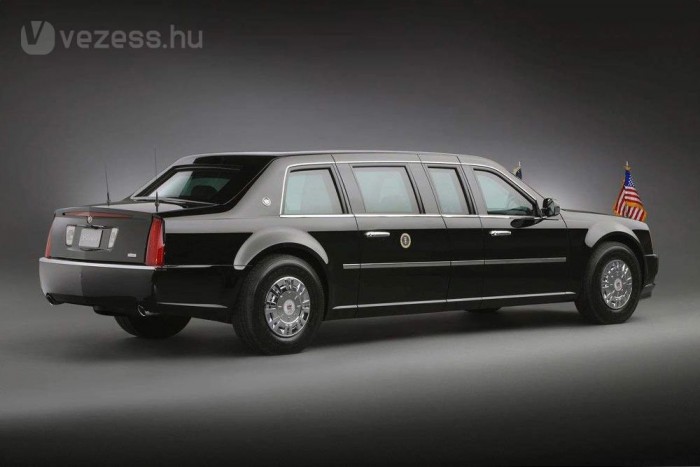 Lerobbant Obama szuperautója 7 | Vezess Lerobbant Obama szuperautója 7
