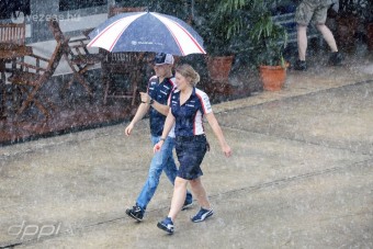 F1: Jön a szepangi szauna