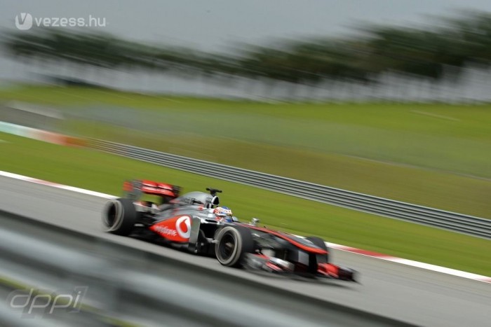 F1: Button zavarba jött a tempótól 1