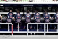 F1: Red Bull-szendvicsben Räikkönen 63