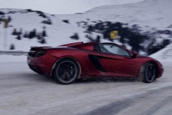 McLaren havon, McLaren aszfalton