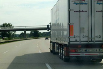 Szellemkamion a német autópályán