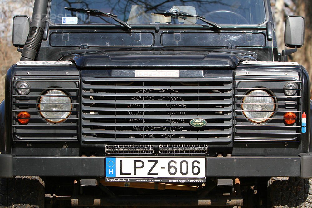 A légkondis darabok hűtője kicsit előre dudorodik