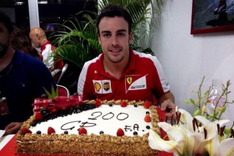 F1: Ünnepi lakoma Alonsónak