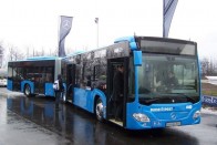 Bemutató: Budapest új kék busza 21