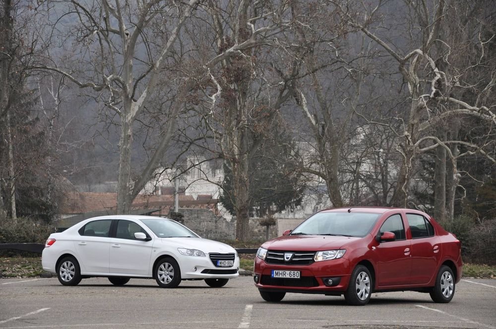 A kuporgatásra fókuszálva verhetetlen esélyesként lép ringbe a Dacia Logan kétmillió forintos alapárával. Kérdés, hogy pénztárcánk épségéért cserébe mennyivel kapunk szerényebb szolgáltatást?
