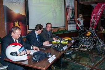 Motorosok, vigyázzatok!