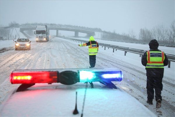 Újra havazik több megyében 4