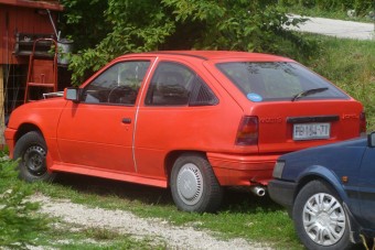 Vashulladékként adták el a lopott autót