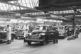 Százéves az oxfordi Mini gyár