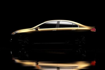 Új szedán a Suzukitól