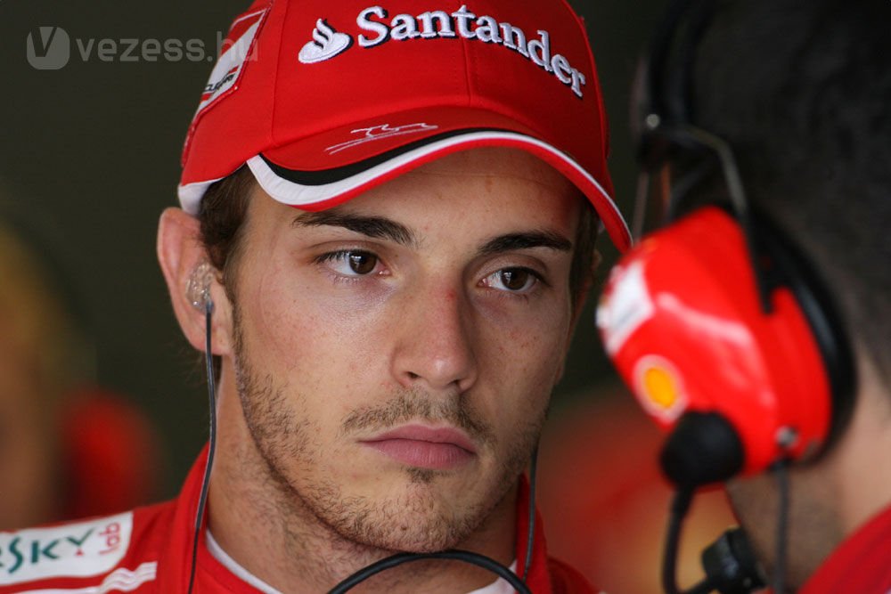 F1: Di Resta örömmel áll bosszút a McLarenen 4