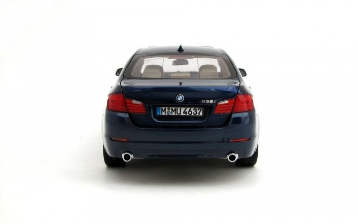 Valósághű lámpák, fotomaratott típusjelzés