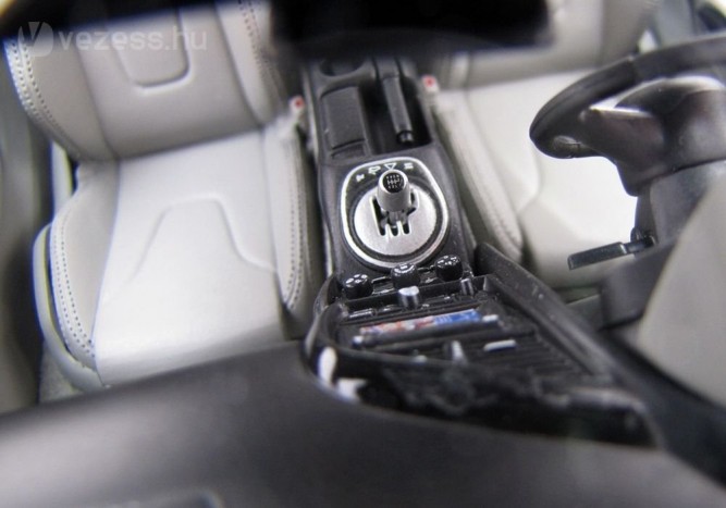 Nyitott váltókulissza nagyszerű látvány