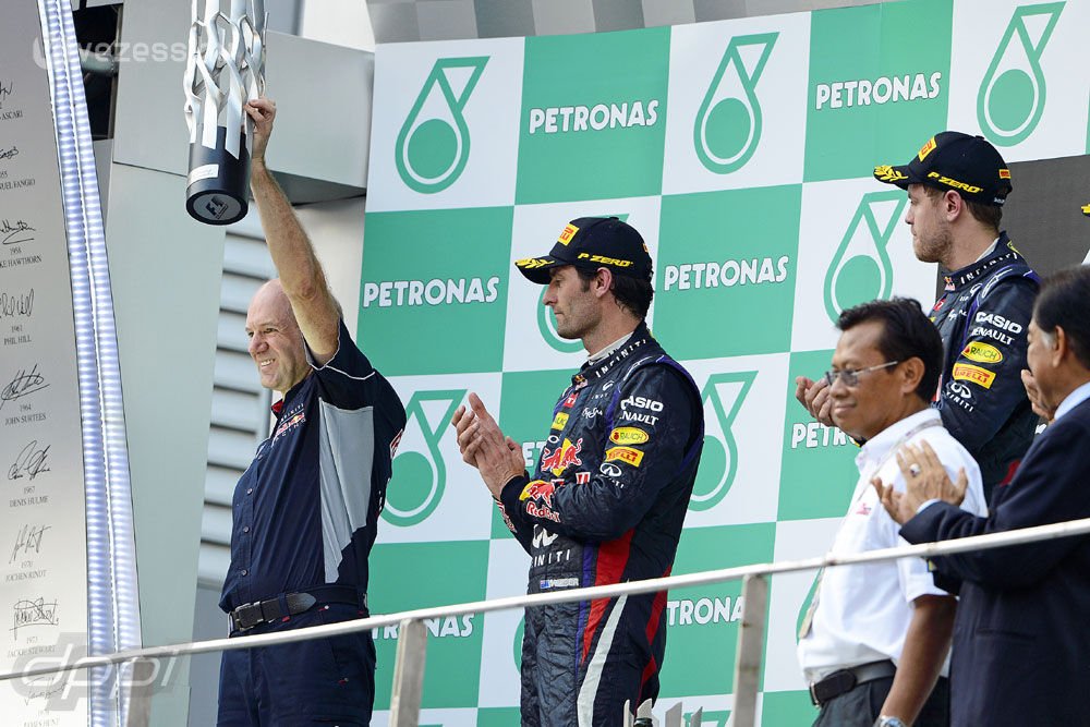 F1: Nem a maláj balhén múlik Webber jövője 24