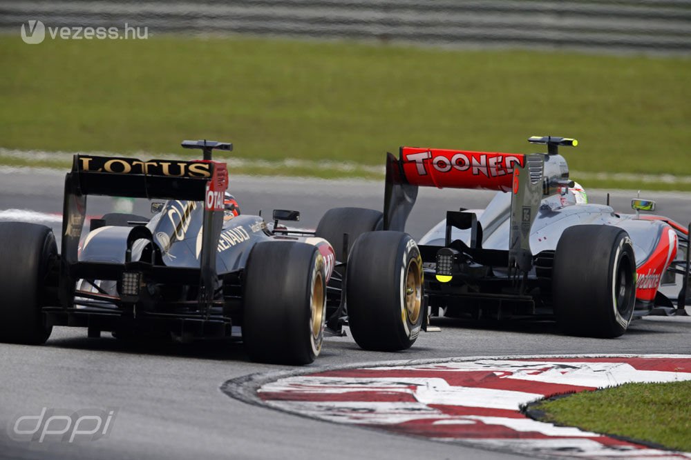 F1: Nem a maláj balhén múlik Webber jövője 26